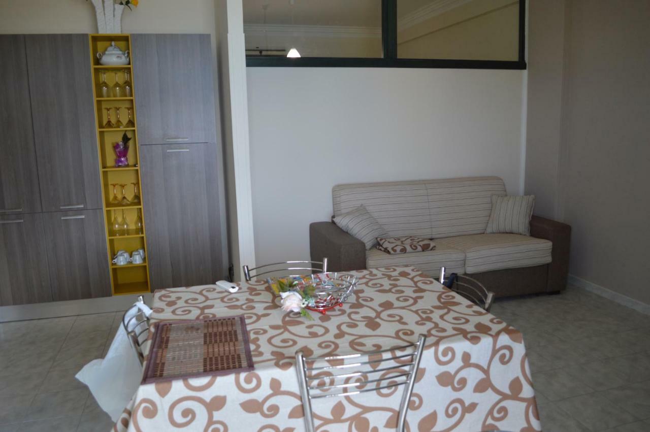 Sweet House Salvina Aparthotel เชฟาลู ภายนอก รูปภาพ